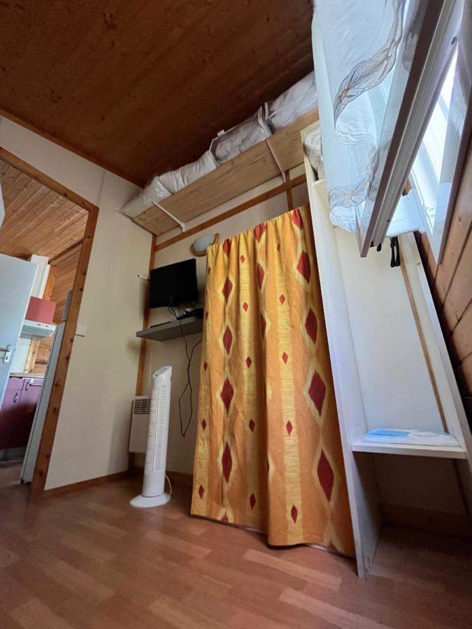 Chalet Agreable En Bord En De Mer. Le Port-des-Barques Ngoại thất bức ảnh